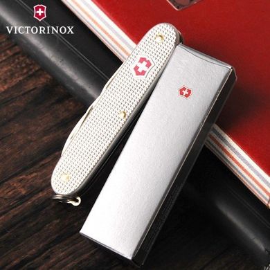 Нож швейцарский Victorinox Pioneer 08201.26 серебристый, 93мм, 8 функций, Серебристый