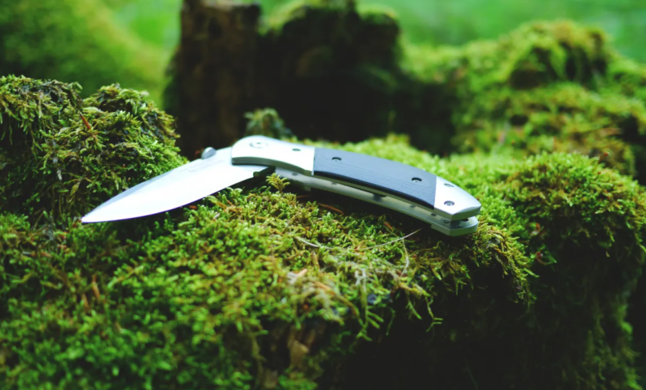 нож для похода в лес